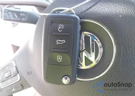 2014 Volkswagen Passat 1.8T Sel Premium z USA, uszkodzony, nr VIN 1VWCS7A36EC032673